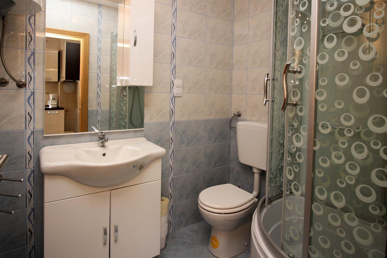Apartments Koritnik Пунат Экстерьер фото