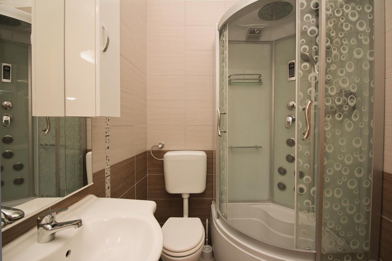 Apartments Koritnik Пунат Экстерьер фото