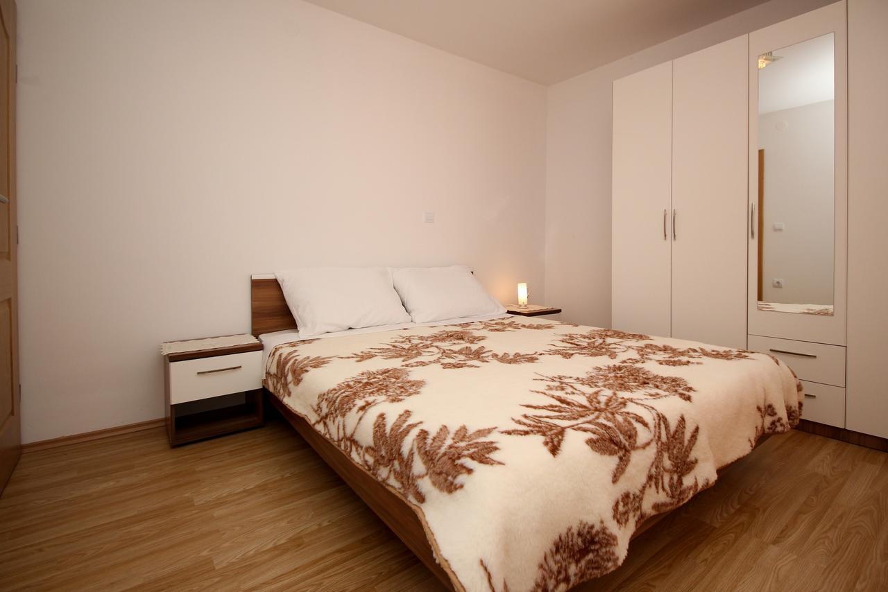 Apartments Koritnik Пунат Экстерьер фото
