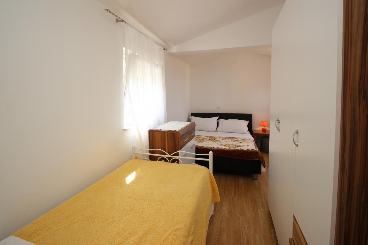 Apartments Koritnik Пунат Экстерьер фото
